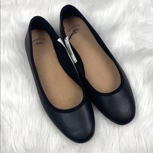 GAP Shoes - Black Gap Ballet Flats